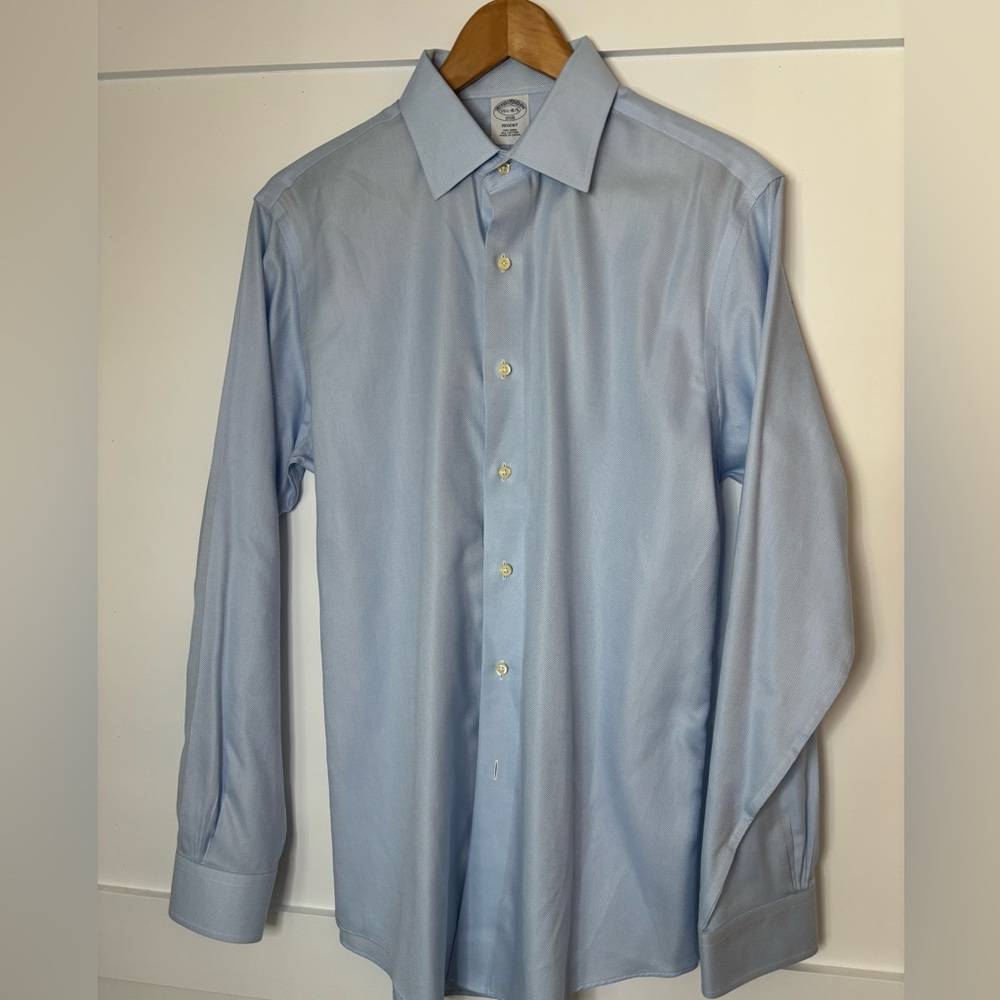 Brooks Brothers Sky Blue Dress Shirt 15 1/2 34/35 in excellent condition